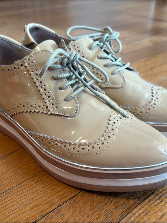 Patent Leather Brogue Oxford Lace-Up Flats in Beige - Picture 2 of 9